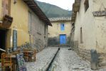 PICTURES/Sacred Valley - Ollantaytambo/t_Blue Door2.JPG